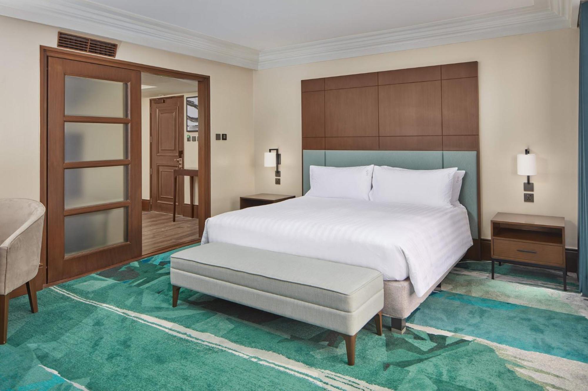 Holiday Inn & Suites Manila Galleria By Ihg Pasig City Esterno foto