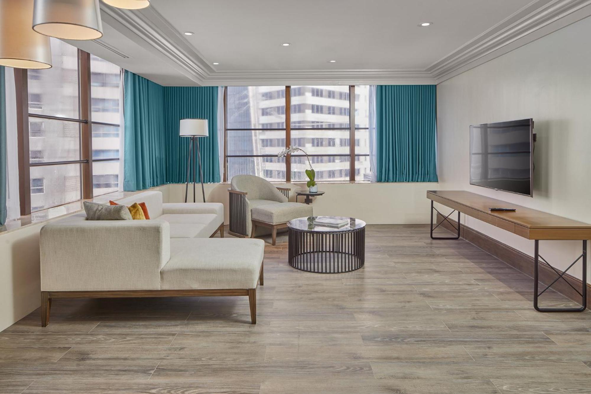 Holiday Inn & Suites Manila Galleria By Ihg Pasig City Esterno foto