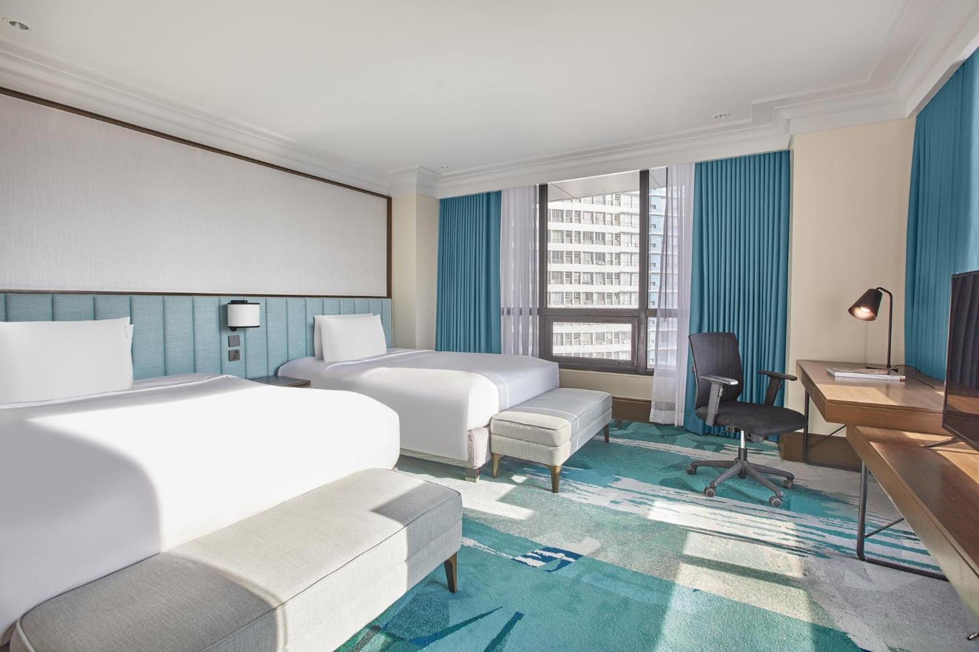 Holiday Inn & Suites Manila Galleria By Ihg Pasig City Esterno foto